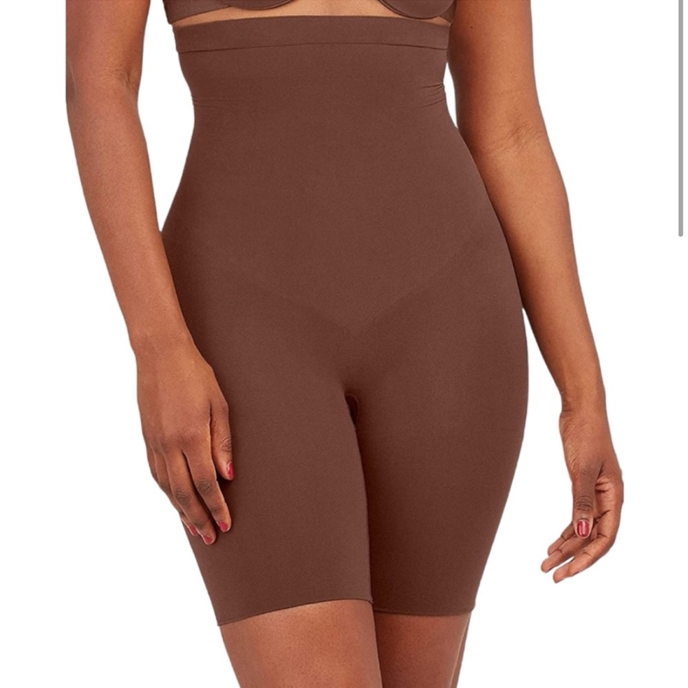 Spanx power series shaping shorts seamless silicon gripping large chestnut brown